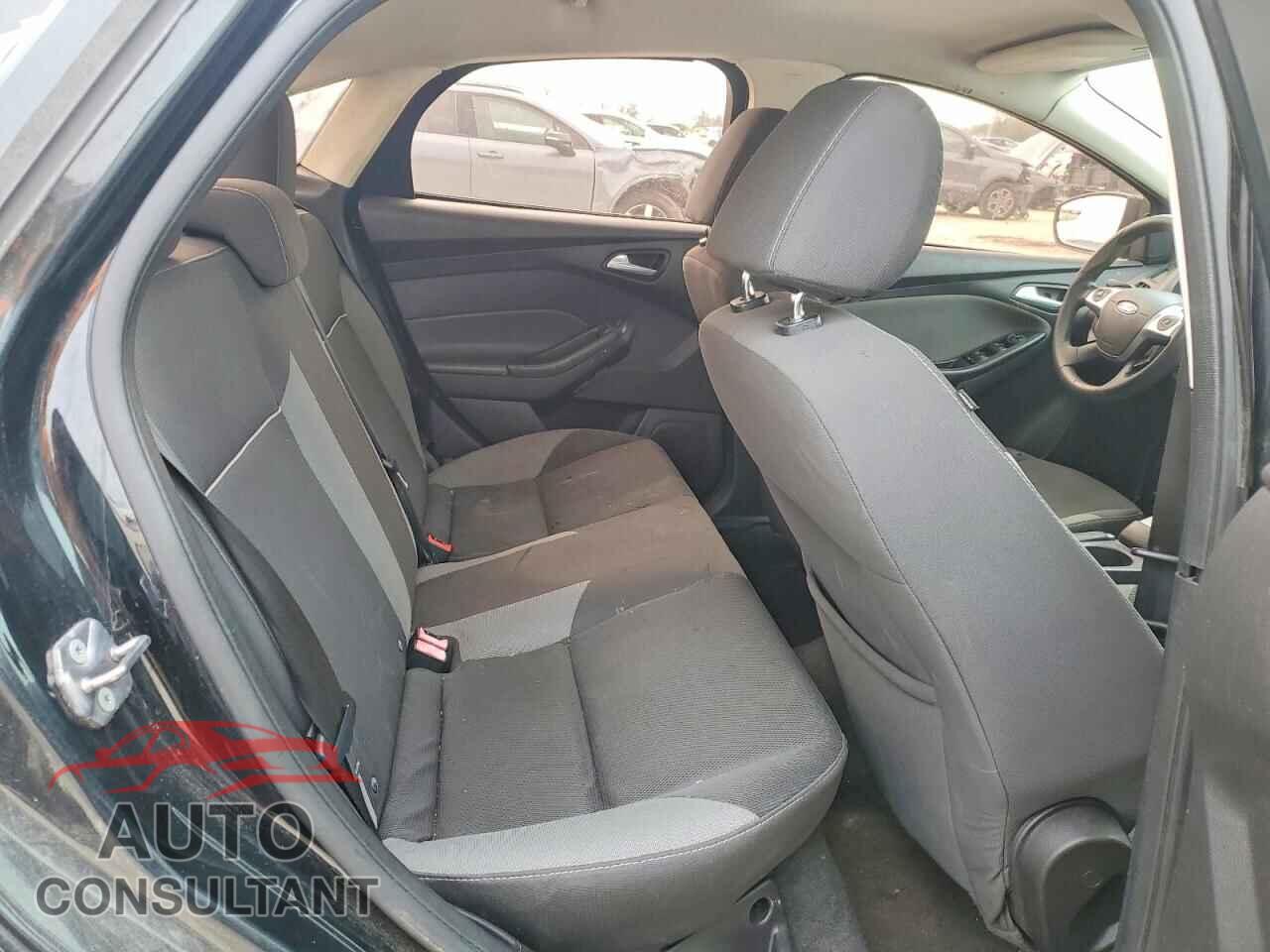 FORD FOCUS 2013 - 1FADP3F26DL338343