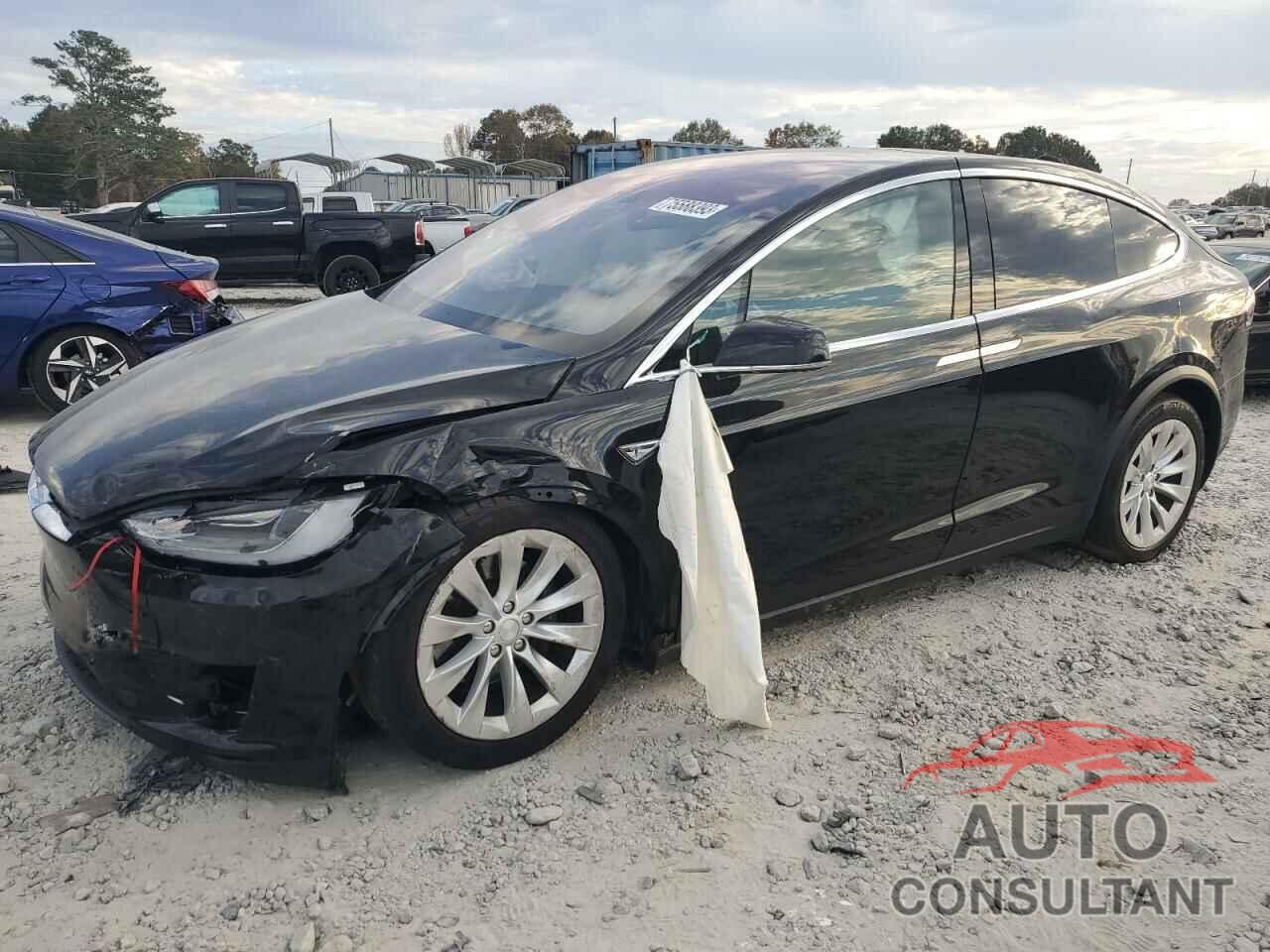 TESLA MODEL X 2016 - 5YJXCAE22GF015293