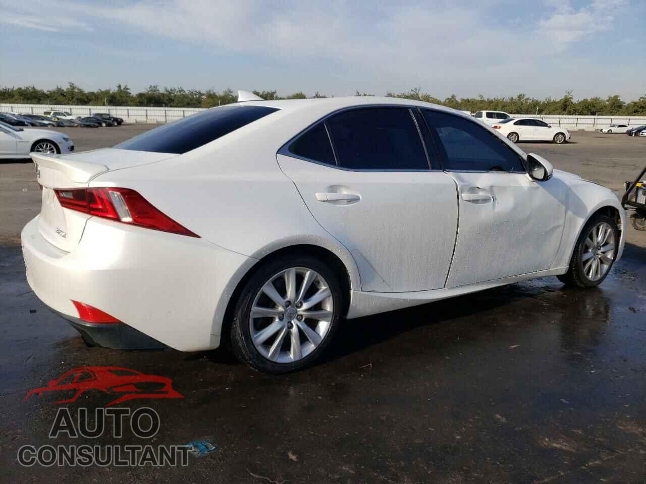 LEXUS IS 2016 - JTHBA1D27G5010415