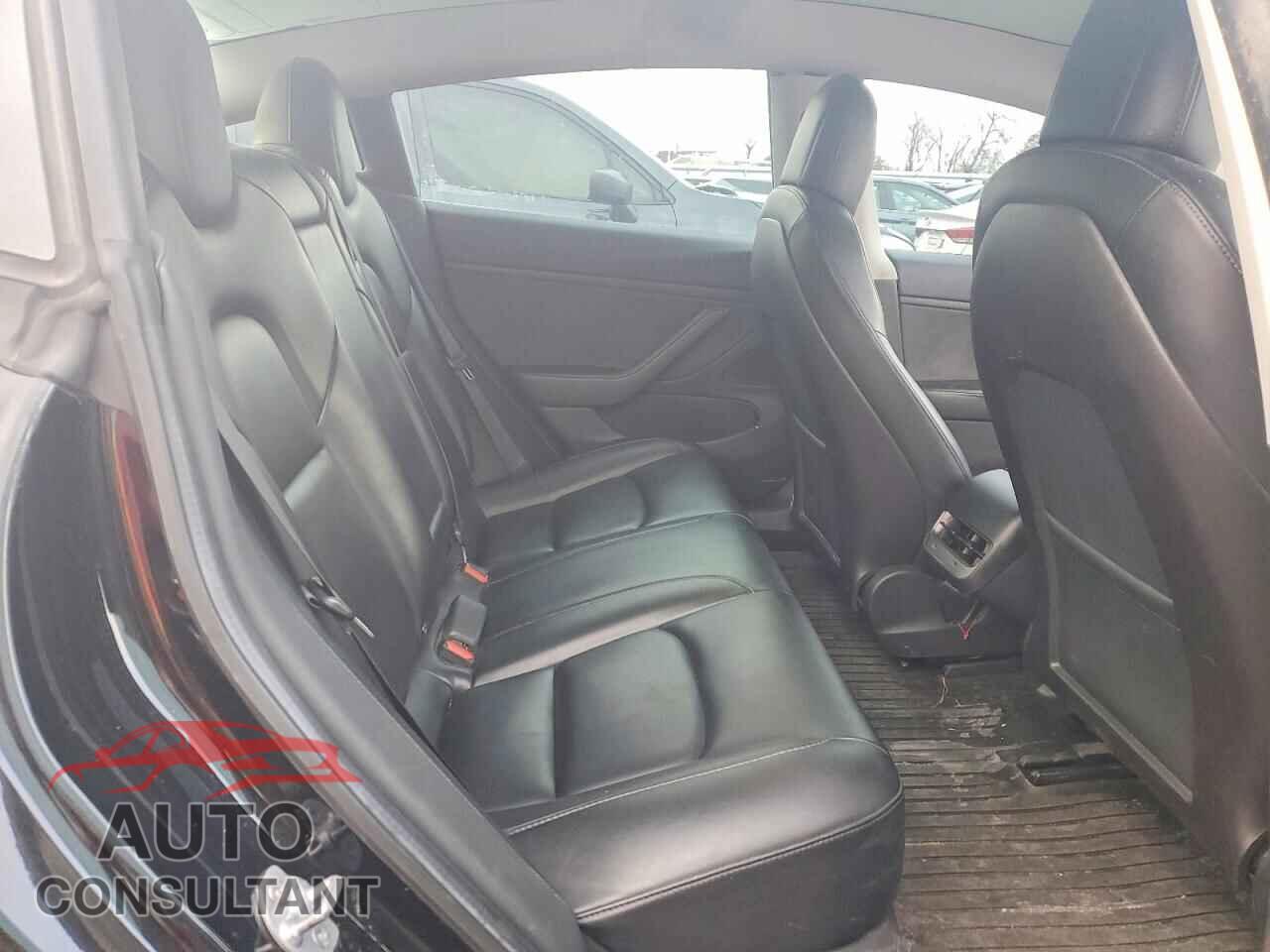 TESLA MODEL 3 2019 - 5YJ3E1EB9KF414736