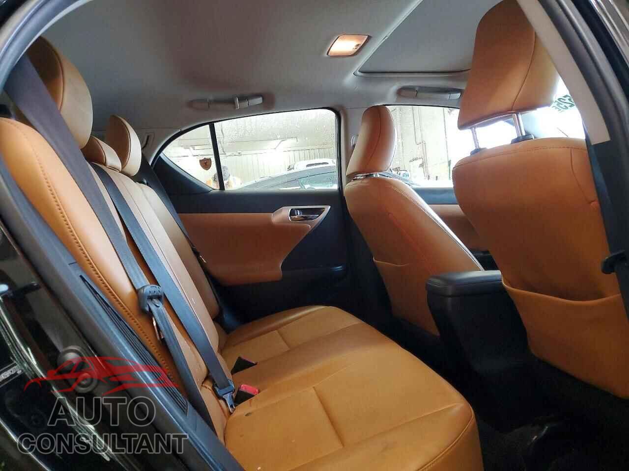LEXUS CT 200 2012 - JTHKD5BH9C2077017