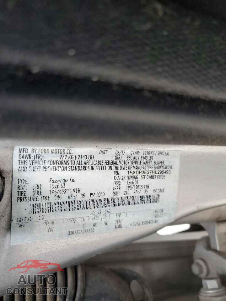 FORD FOCUS 2017 - 1FADP3E27HL295493
