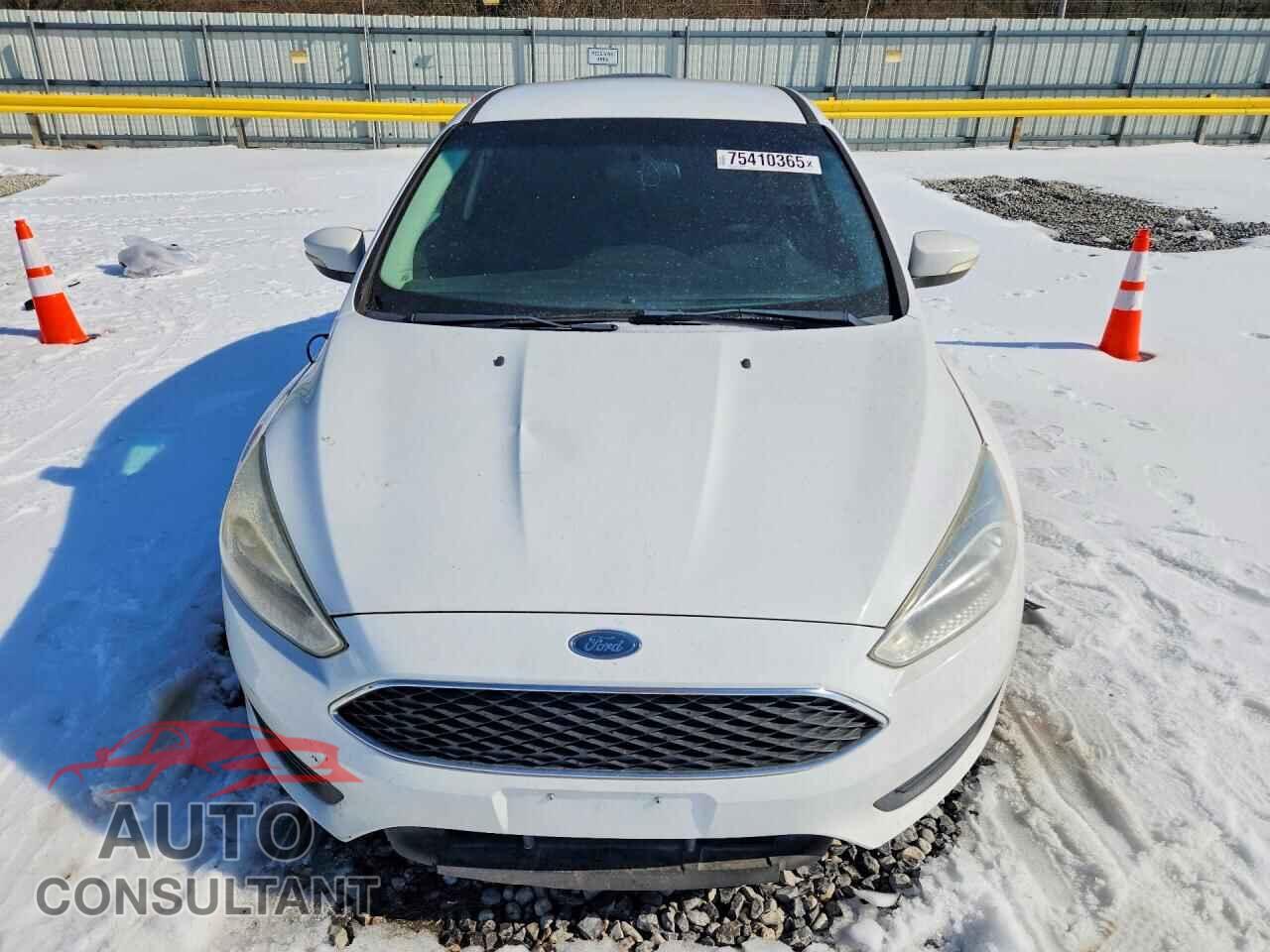 FORD FOCUS 2017 - 1FADP3F25HL285656