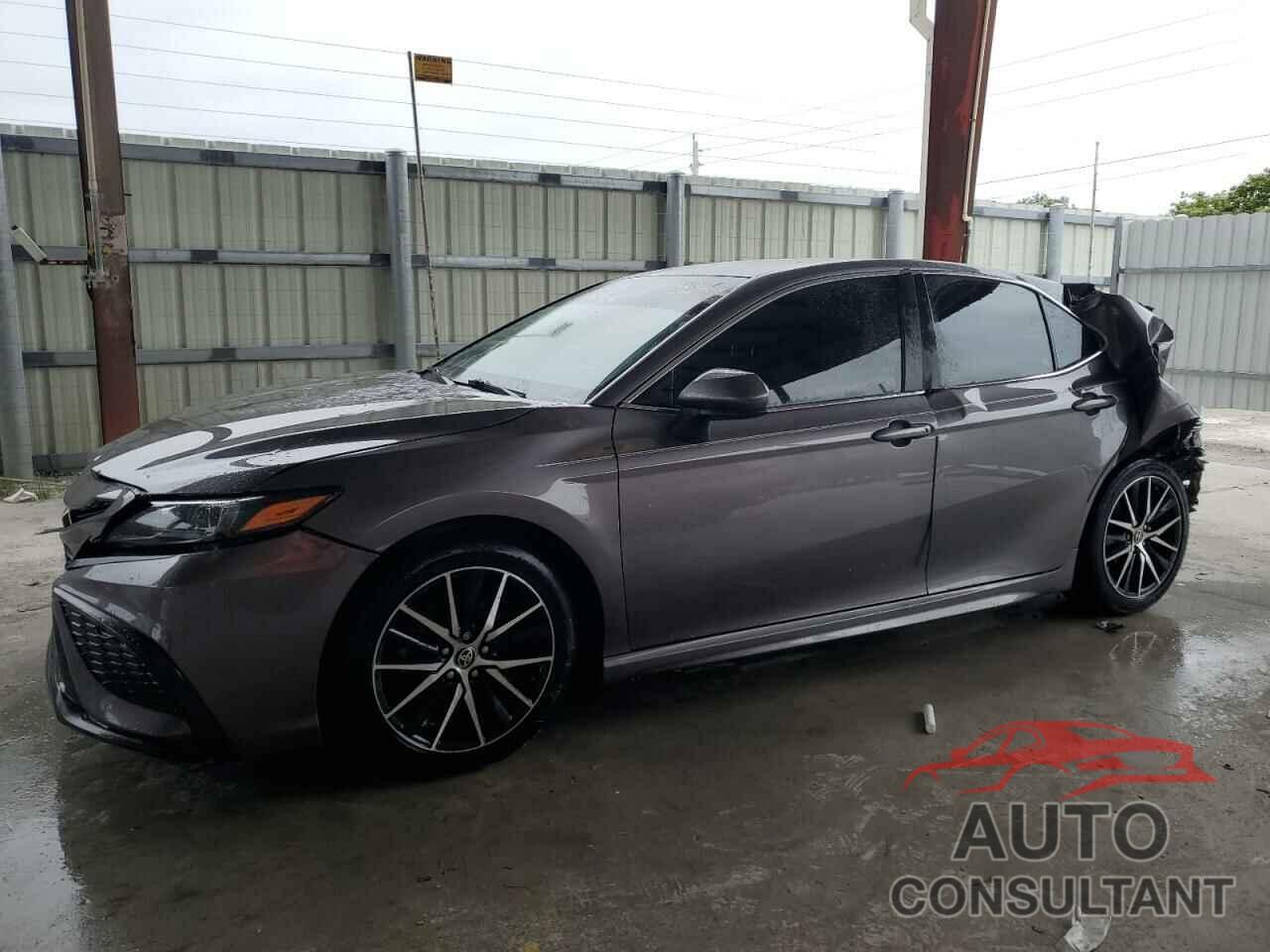 TOYOTA CAMRY 2021 - 4T1G11AK1MU530151