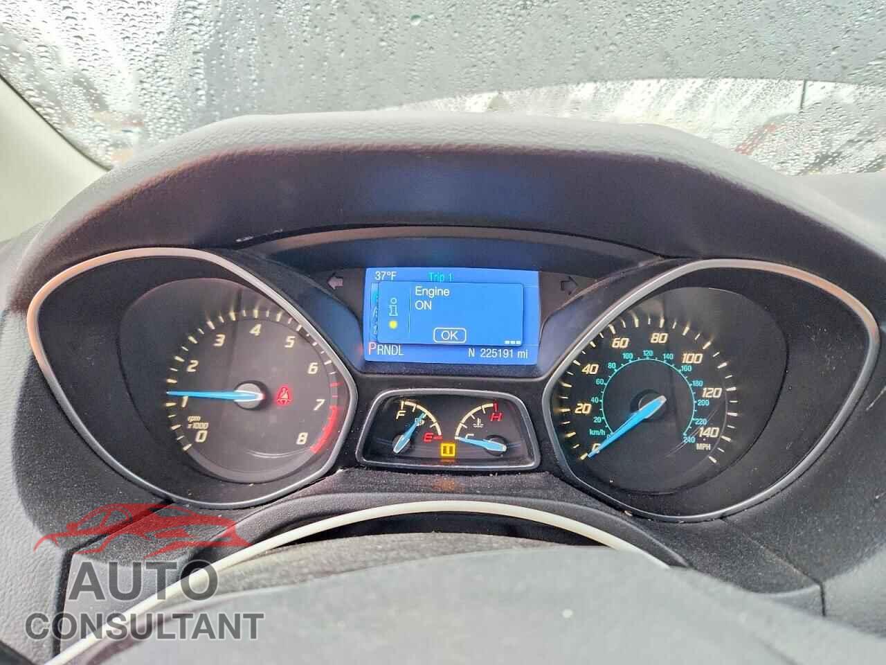 FORD FOCUS 2014 - 1FADP3F2XEL457997
