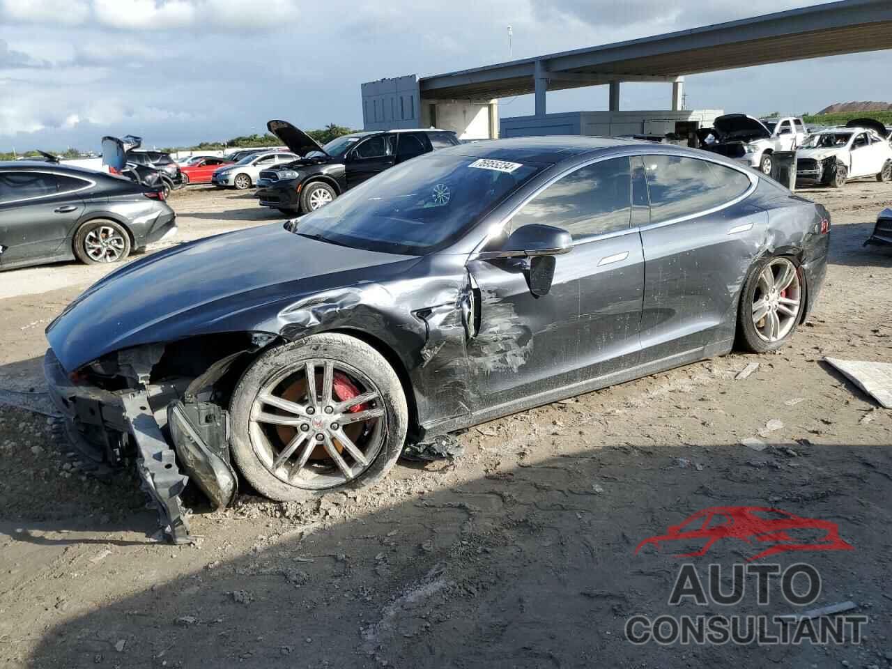 TESLA MODEL S 2014 - 5YJSA1H13EFP54916