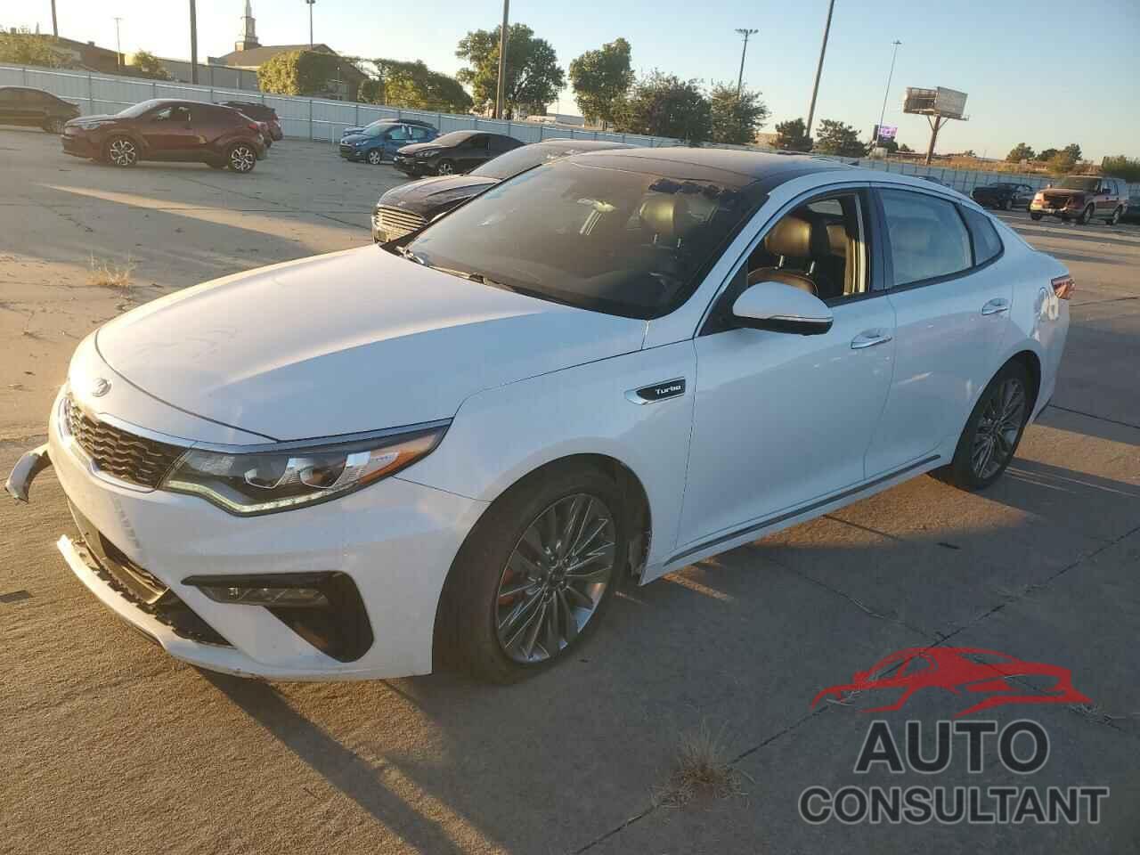 KIA OPTIMA 2019 - 5XXGV4L26KG308229