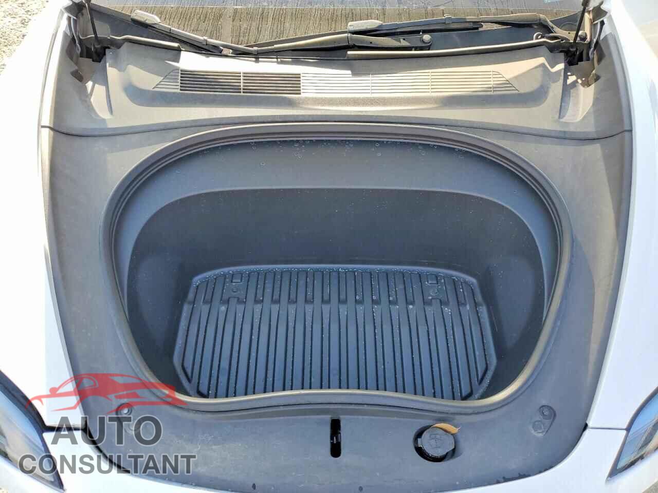 TESLA MODEL 3 2024 - 5YJ3E1EA2RF834064