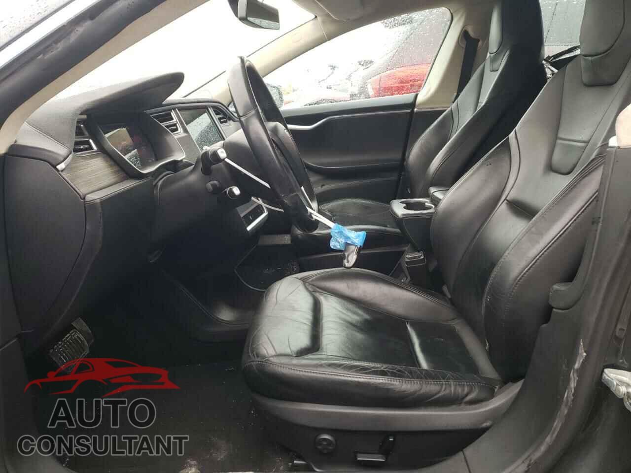 TESLA MODEL S 2015 - 5YJSA1E19FF108351