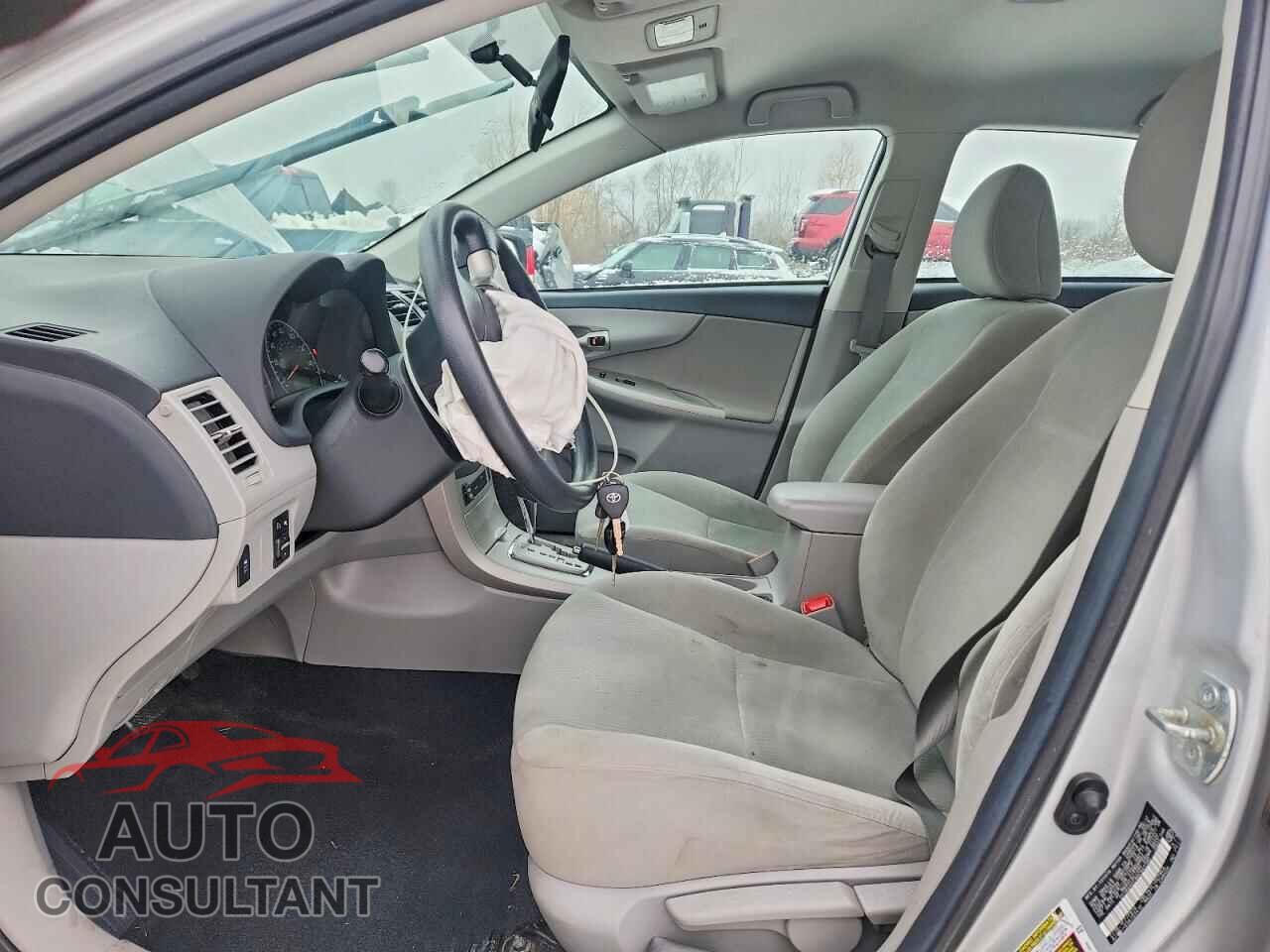 TOYOTA COROLLA 2013 - 2T1BU4EE9DC942195