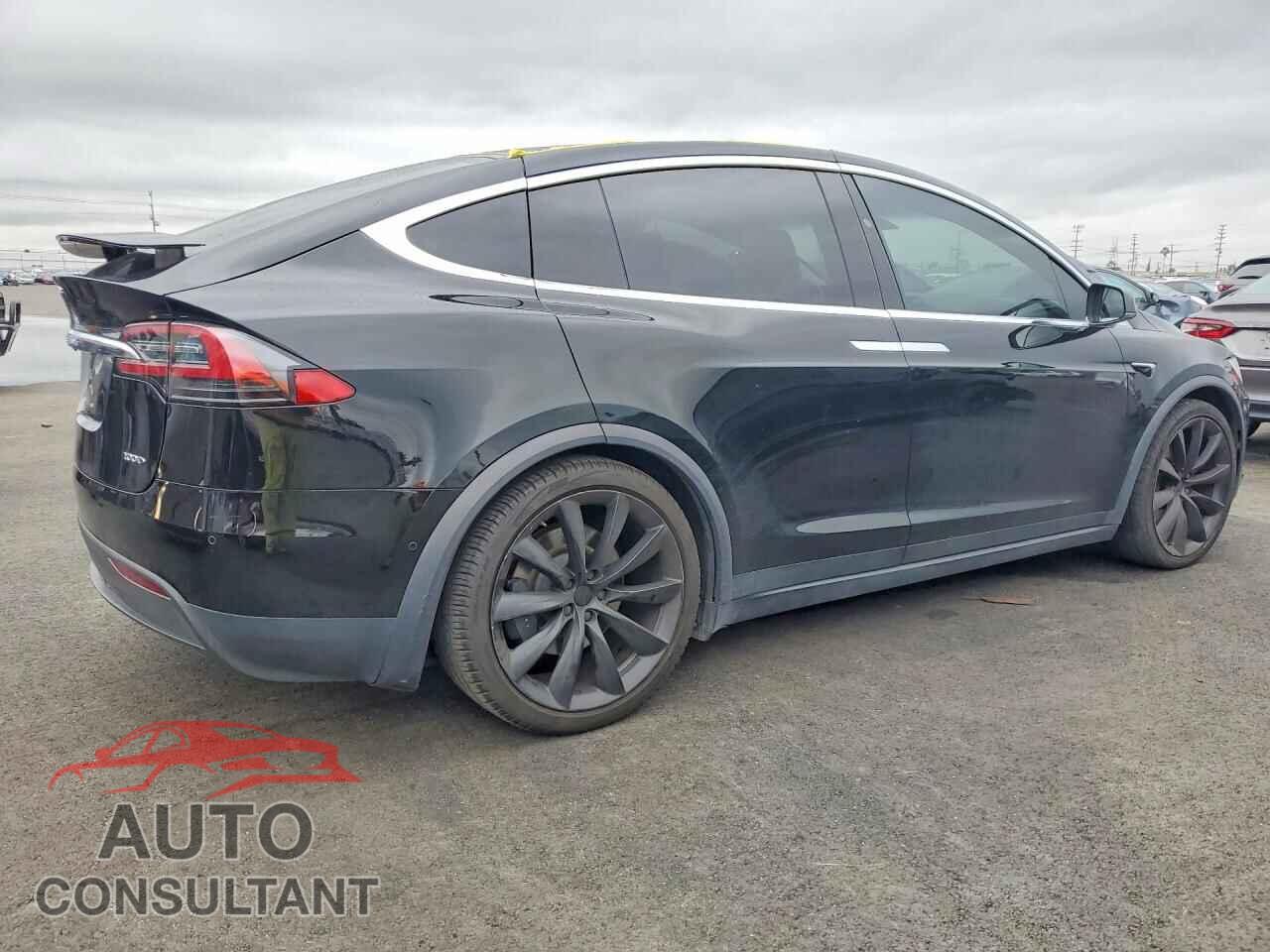 TESLA MODEL X 2017 - 5YJXCBE28HF074565