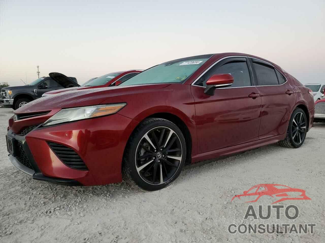 TOYOTA CAMRY 2018 - 4T1B61HKXJU637793