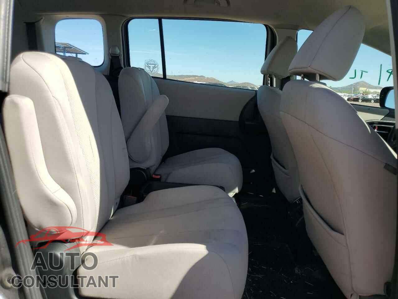 MAZDA 5 2013 - JM1CW2BL8D0154914