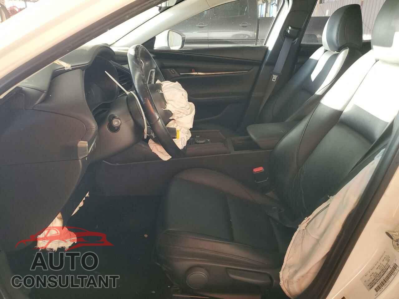 MAZDA 3 2019 - JM1BPACL6K1111049