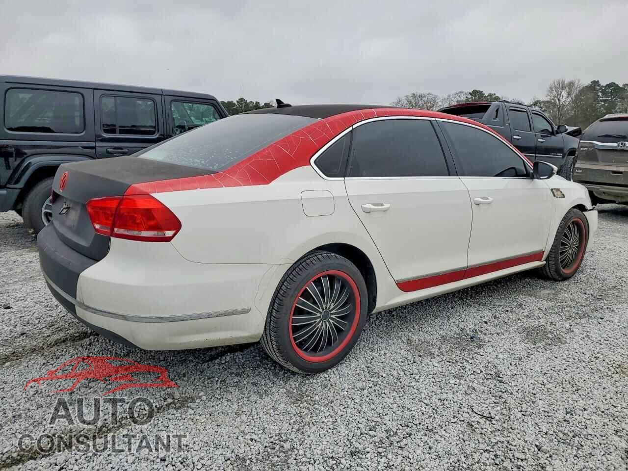 VOLKSWAGEN PASSAT 2012 - 1VWCP7A30CC028200