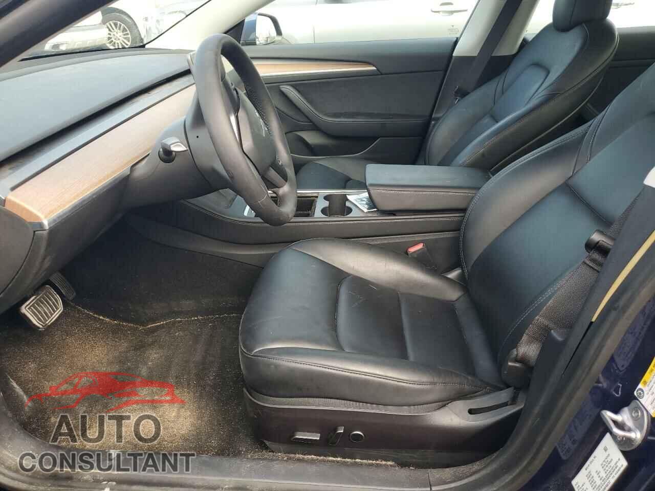 TESLA MODEL 3 2021 - 5YJ3E1EA0MF990757