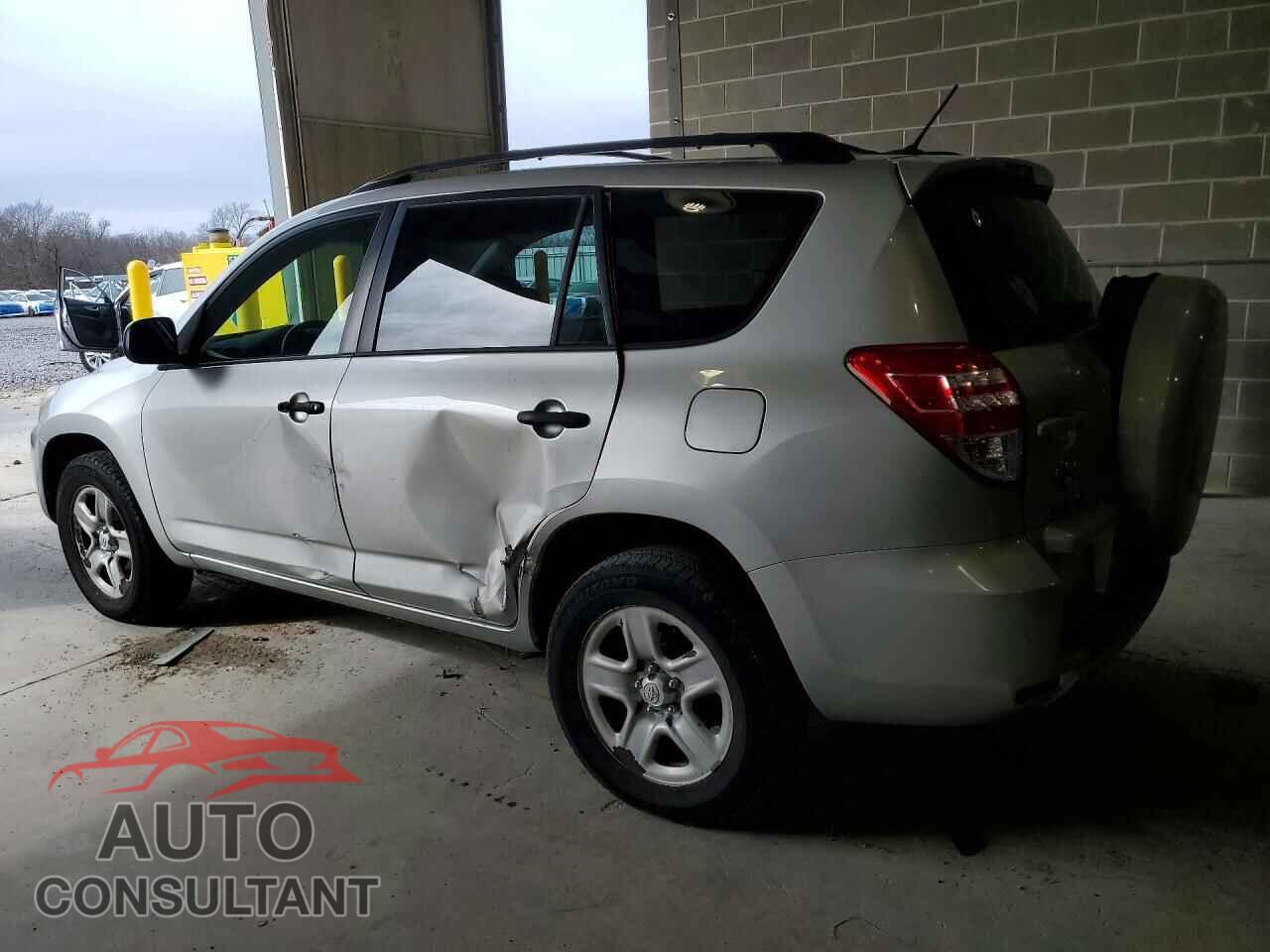 TOYOTA RAV4 2011 - 2T3BF4DV5BW108570
