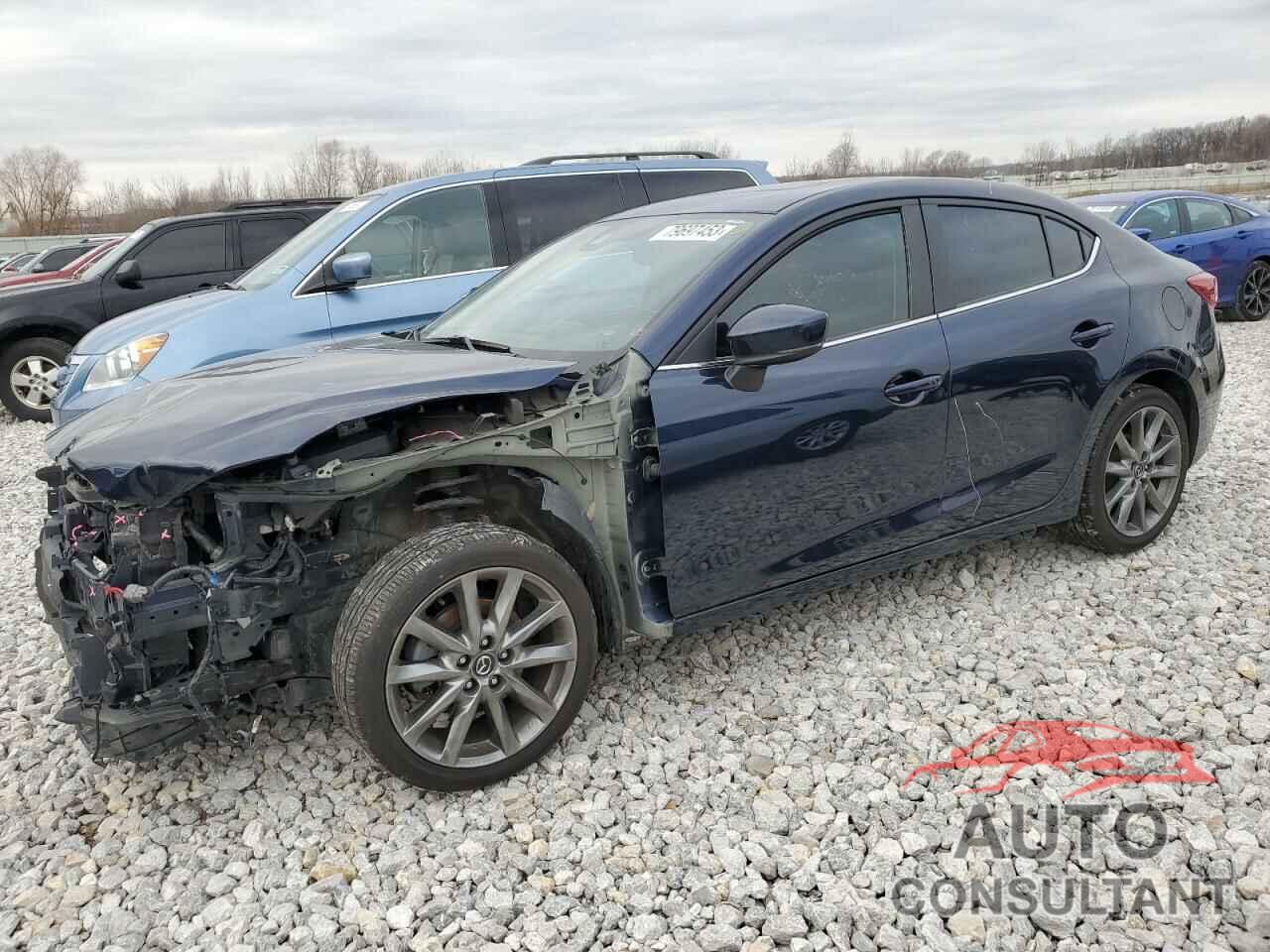 MAZDA 3 2018 - 3MZBN1W31JM194499