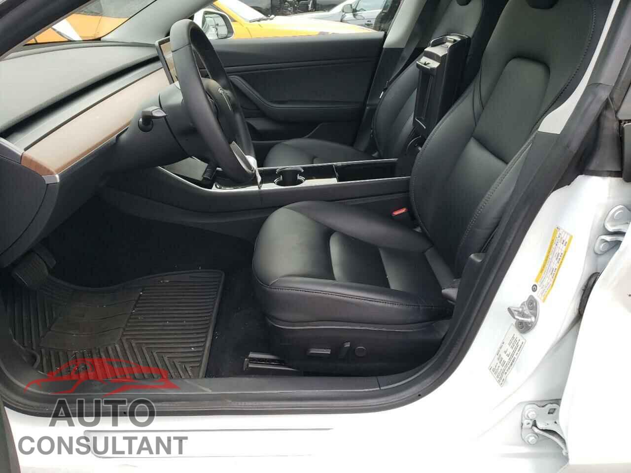 TESLA MODEL 3 2019 - 5YJ3E1EA0KF482415