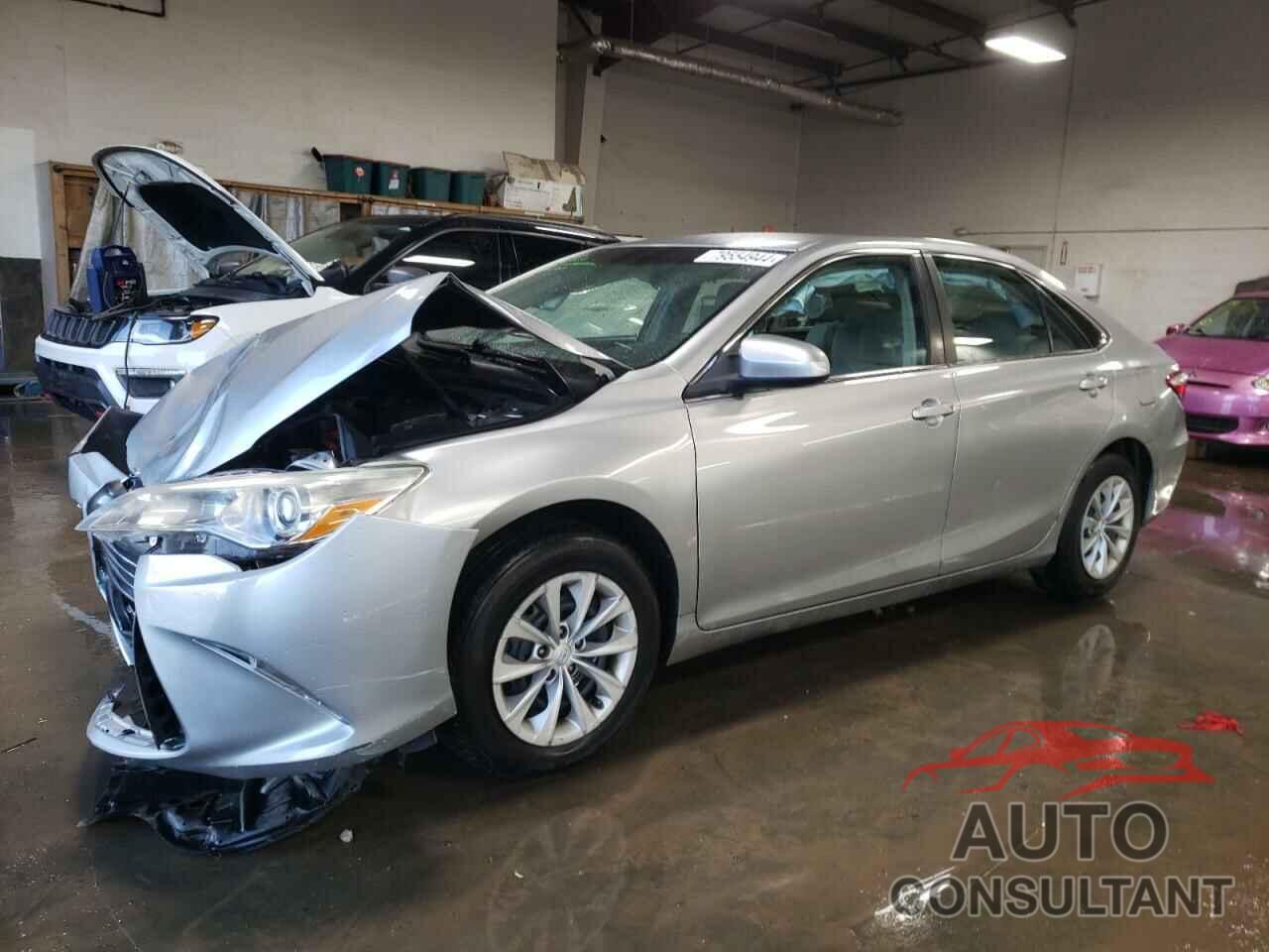 TOYOTA CAMRY 2015 - 4T4BF1FK5FR485101