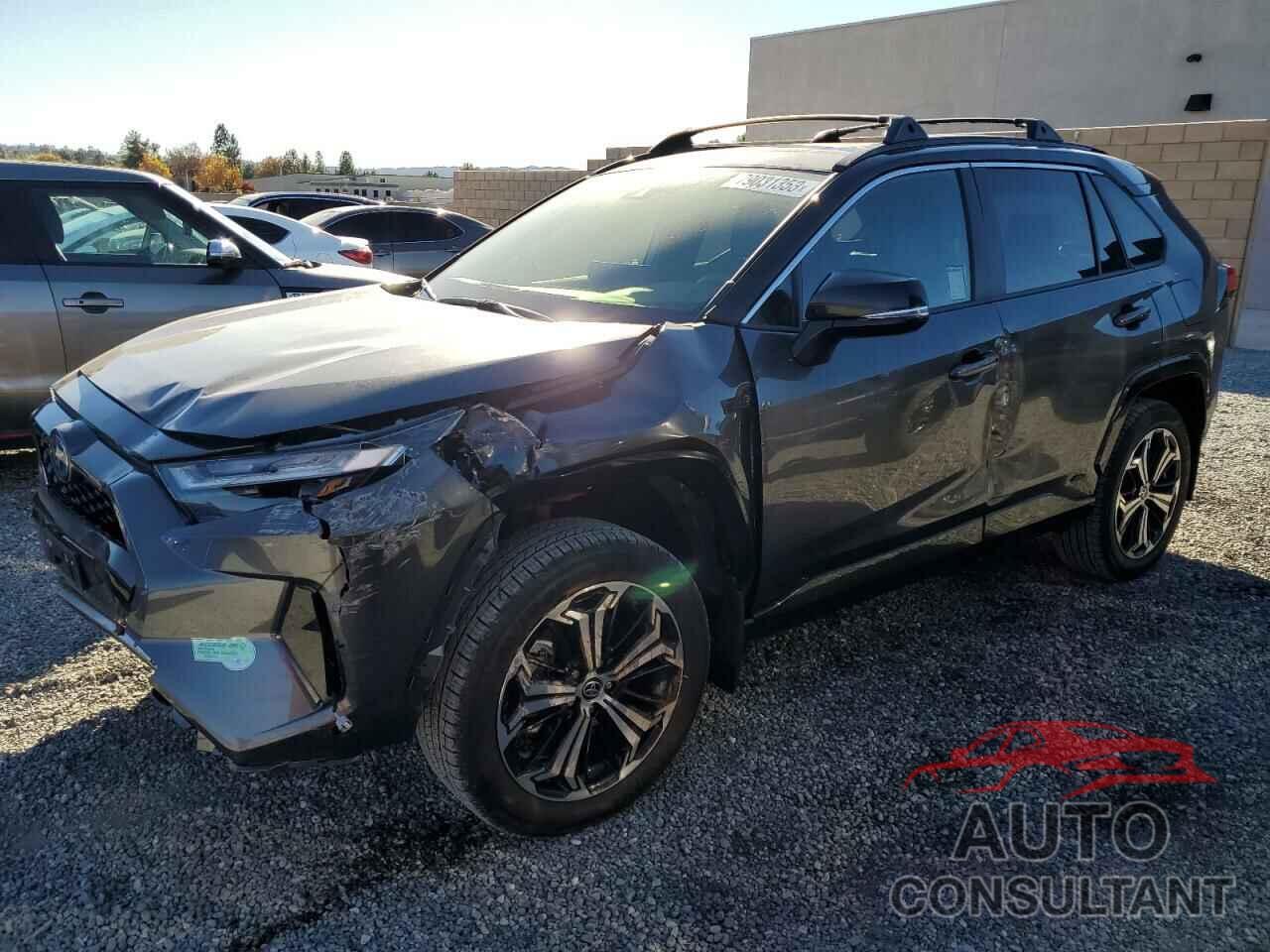 TOYOTA RAV4 2023 - JTMEB3FV8PD128641