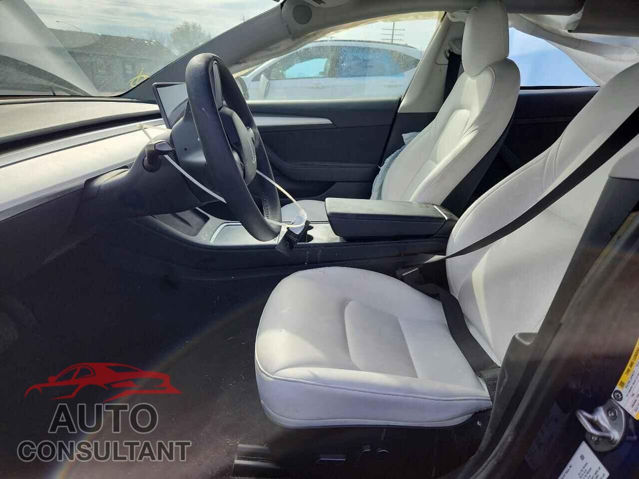 TESLA MODEL 3 2021 - 5YJ3E1EA9MF046908