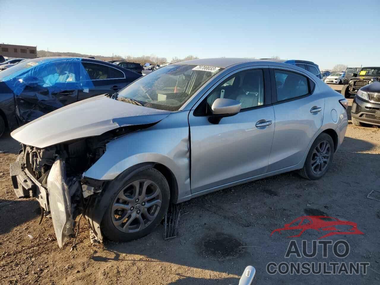 TOYOTA YARIS 2019 - 3MYDLBYV8KY509543