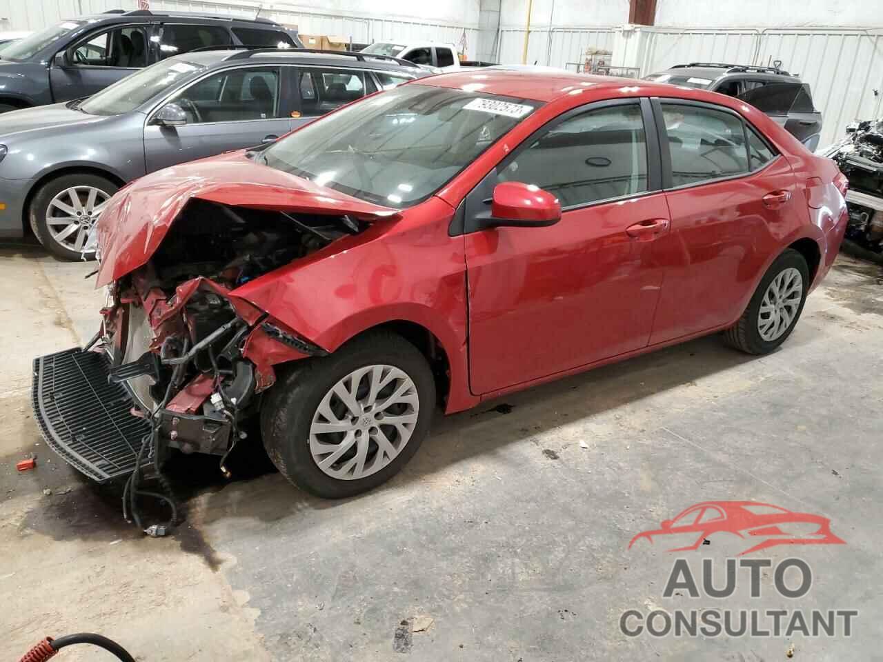 TOYOTA COROLLA 2018 - 5YFBURHE8JP780404