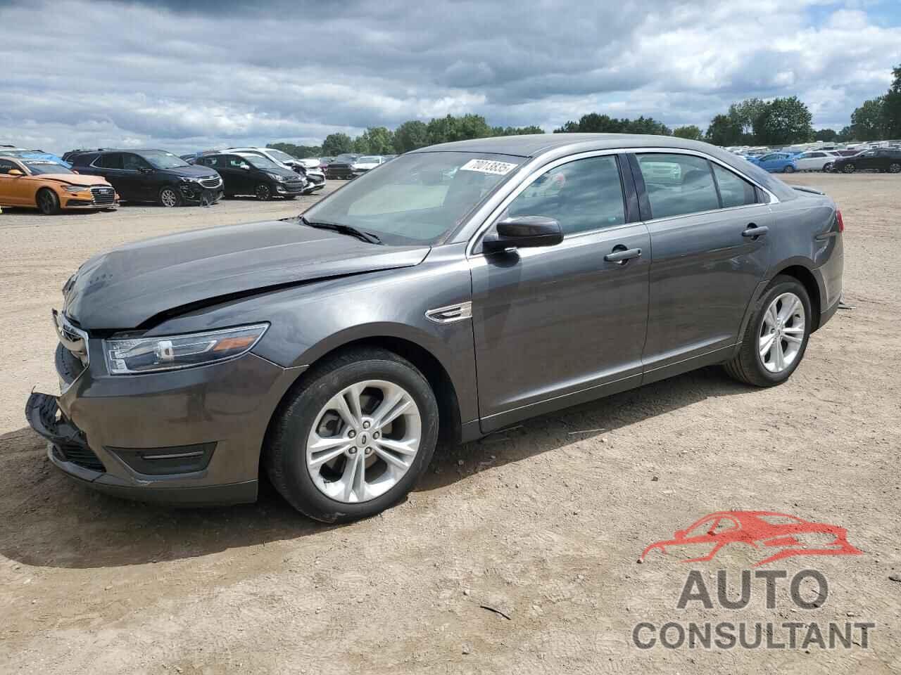 FORD TAURUS 2017 - 1FAHP2E84HG110602