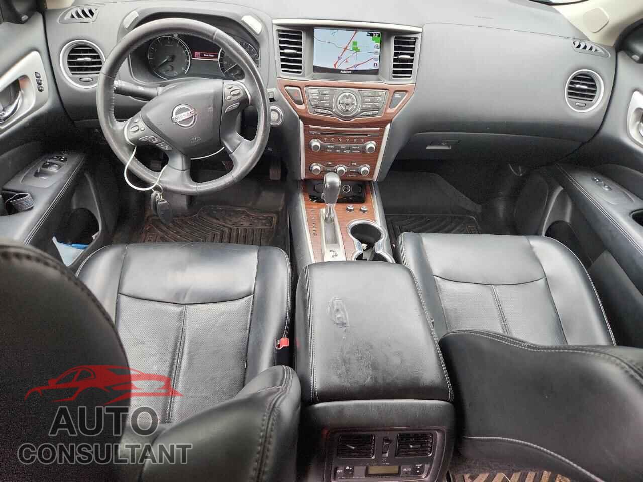 NISSAN PATHFINDER 2017 - 5N1DR2MN0HC647416