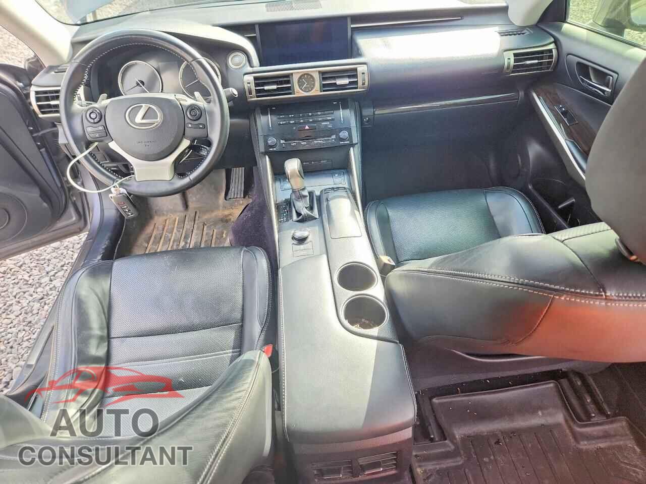 LEXUS IS 2014 - JTHCE1D28E5003138