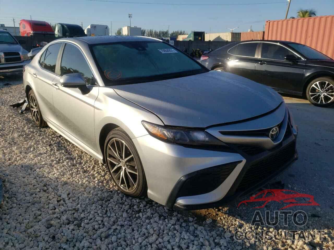 TOYOTA CAMRY 2021 - 4T1G11AK3MU553284