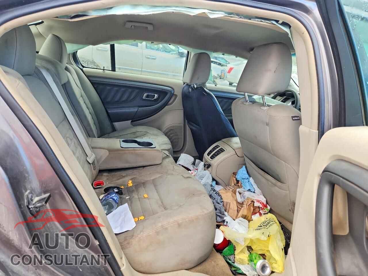 FORD TAURUS 2011 - 1FAHP2DW1BG182526