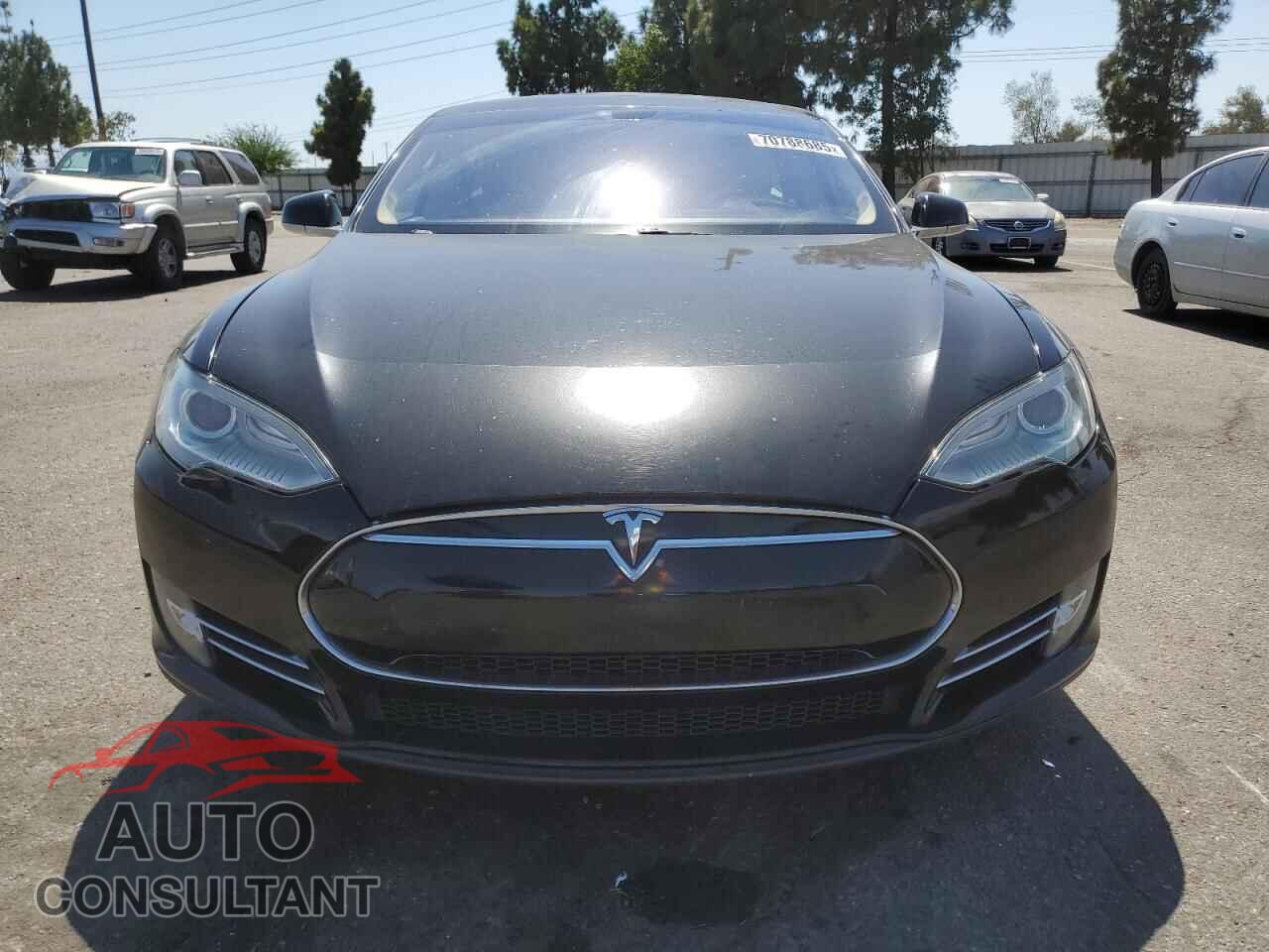 TESLA MODEL S 2014 - 5YJSA1H10EFP36311