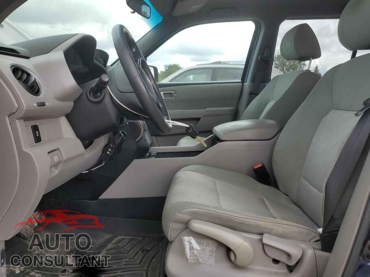 HONDA PILOT 2015 - 5FNYF4H29FB022376