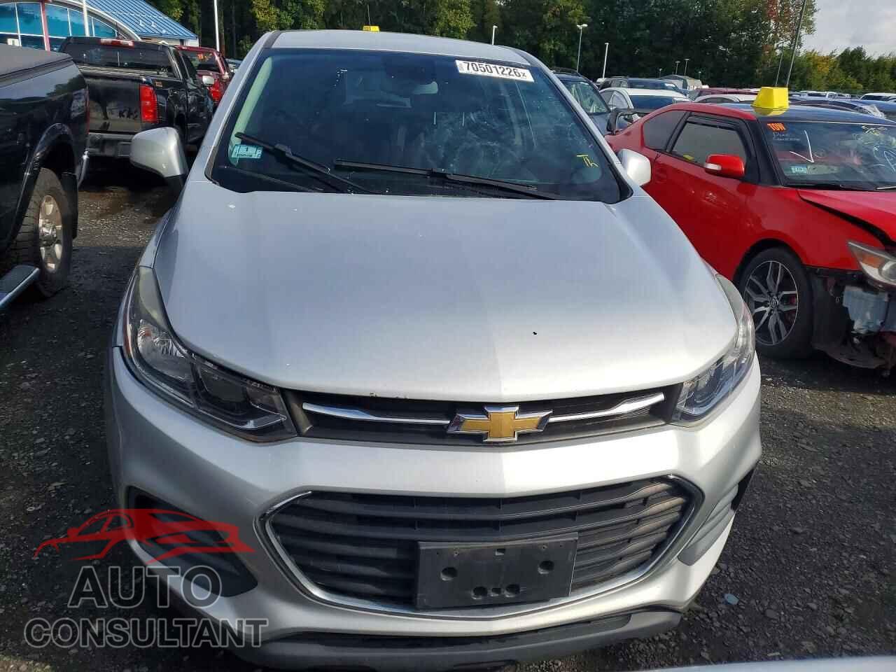 CHEVROLET TRAX 2017 - 3GNCJNSB3HL212760