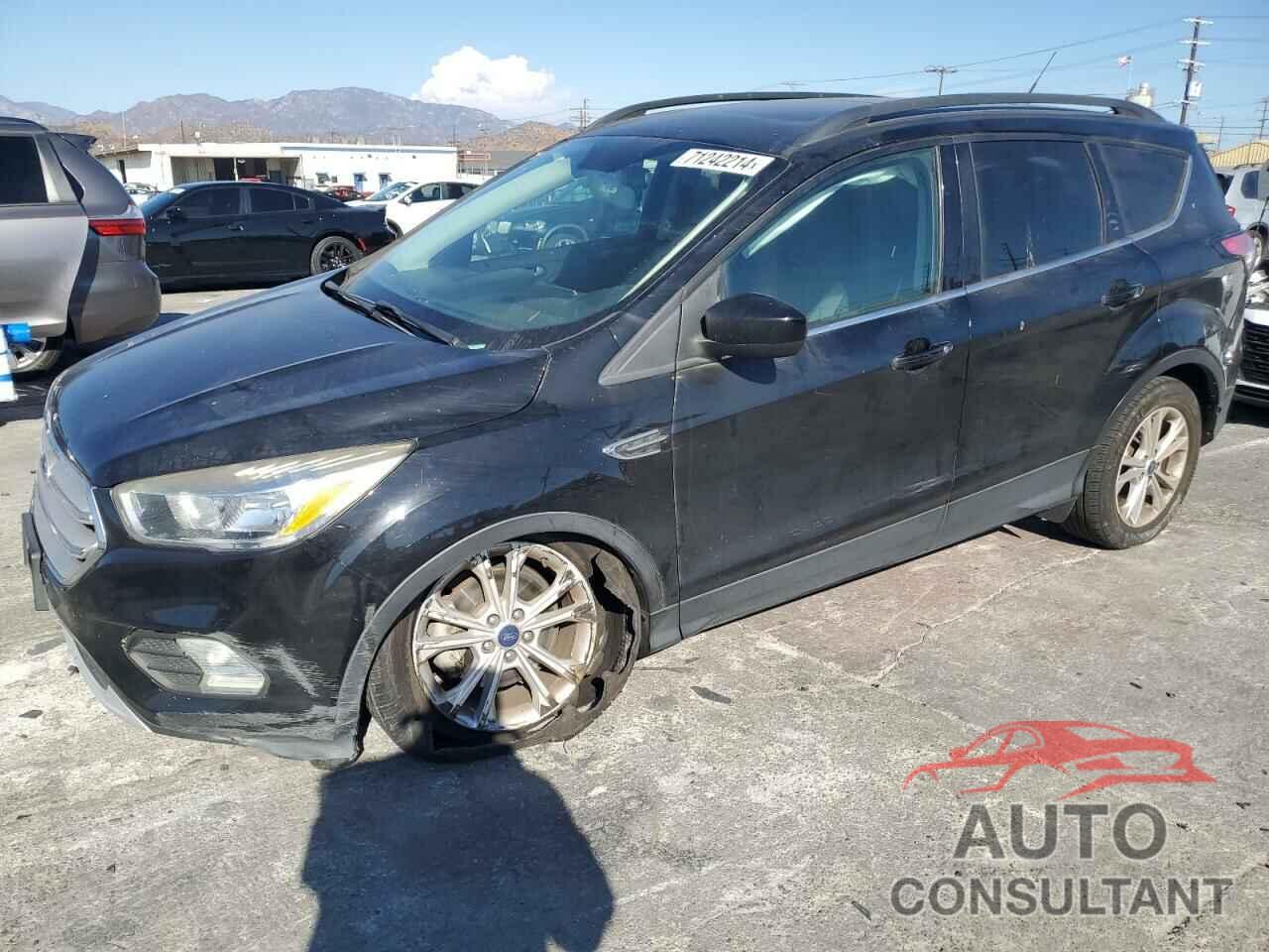 FORD ESCAPE 2018 - 1FMCU0GD6JUB75742