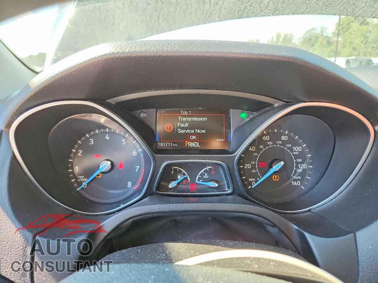 FORD FOCUS 2017 - 1FADP3E29HL337386