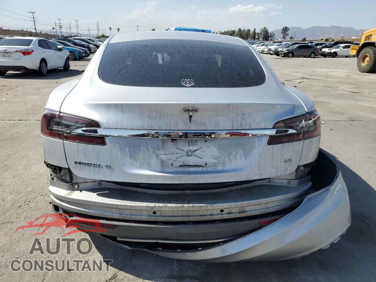 TESLA MODEL S 2013 - 5YJSA1CG1DFP18328