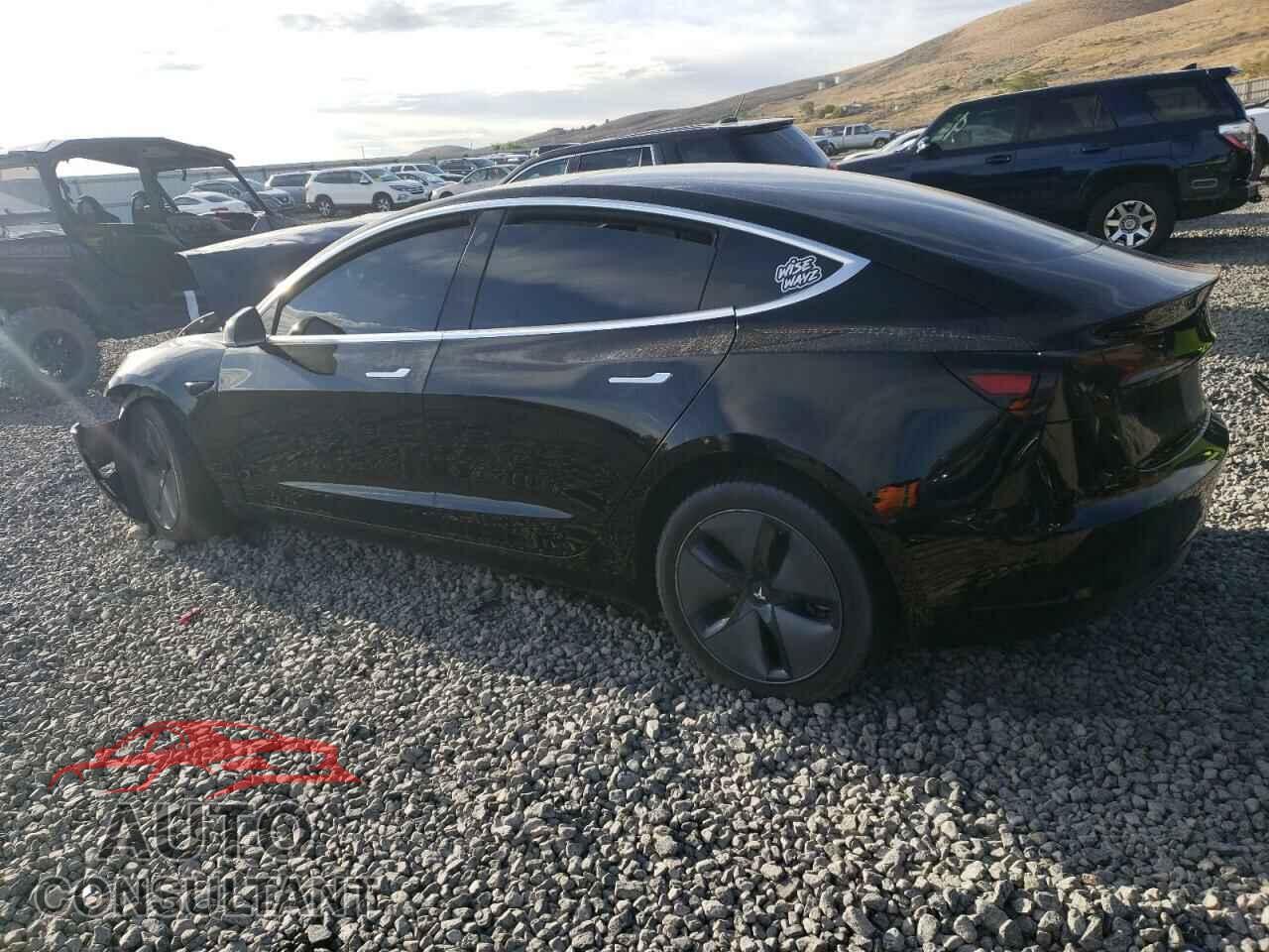 TESLA MODEL 3 2018 - 5YJ3E1EB0JF095967