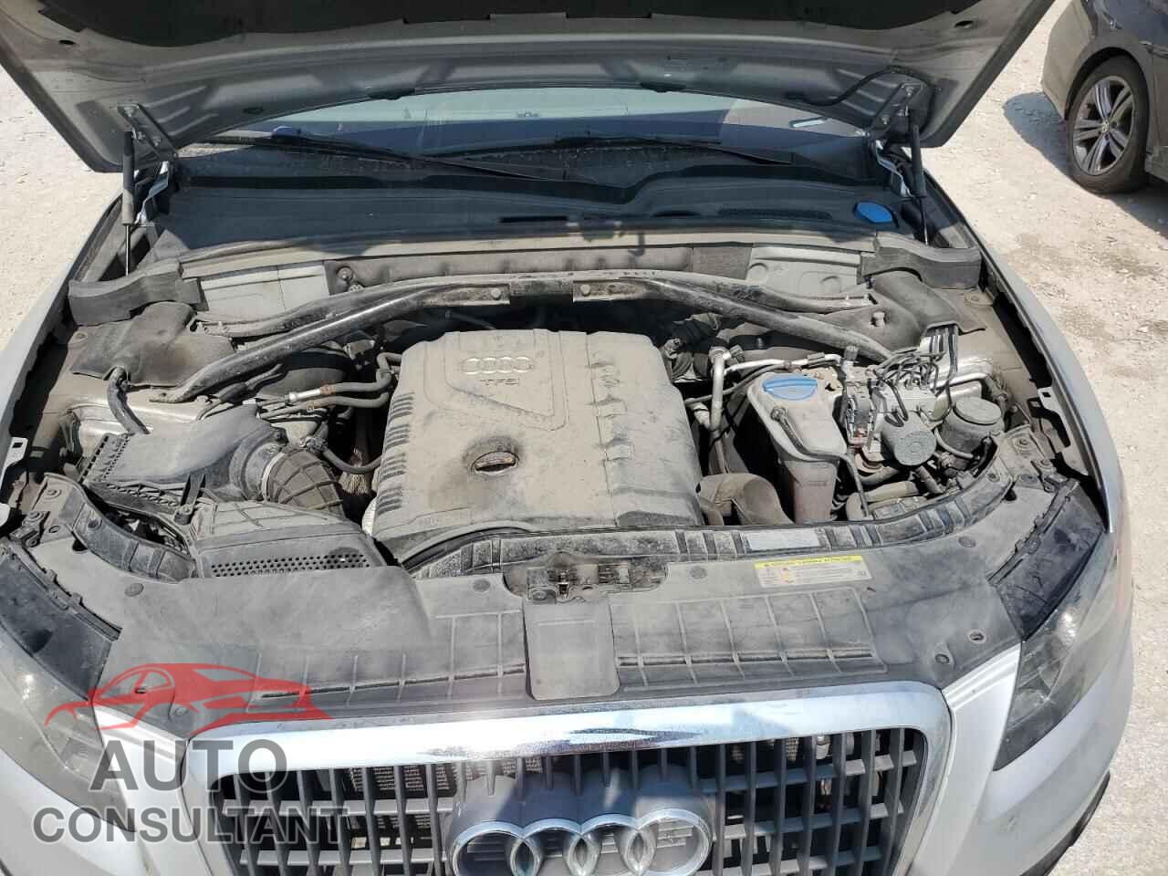 AUDI Q5 2011 - WA1LFAFPXBA016896