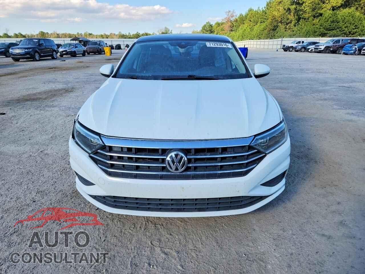 VOLKSWAGEN JETTA 2019 - 3VWEB7BU2KM192009