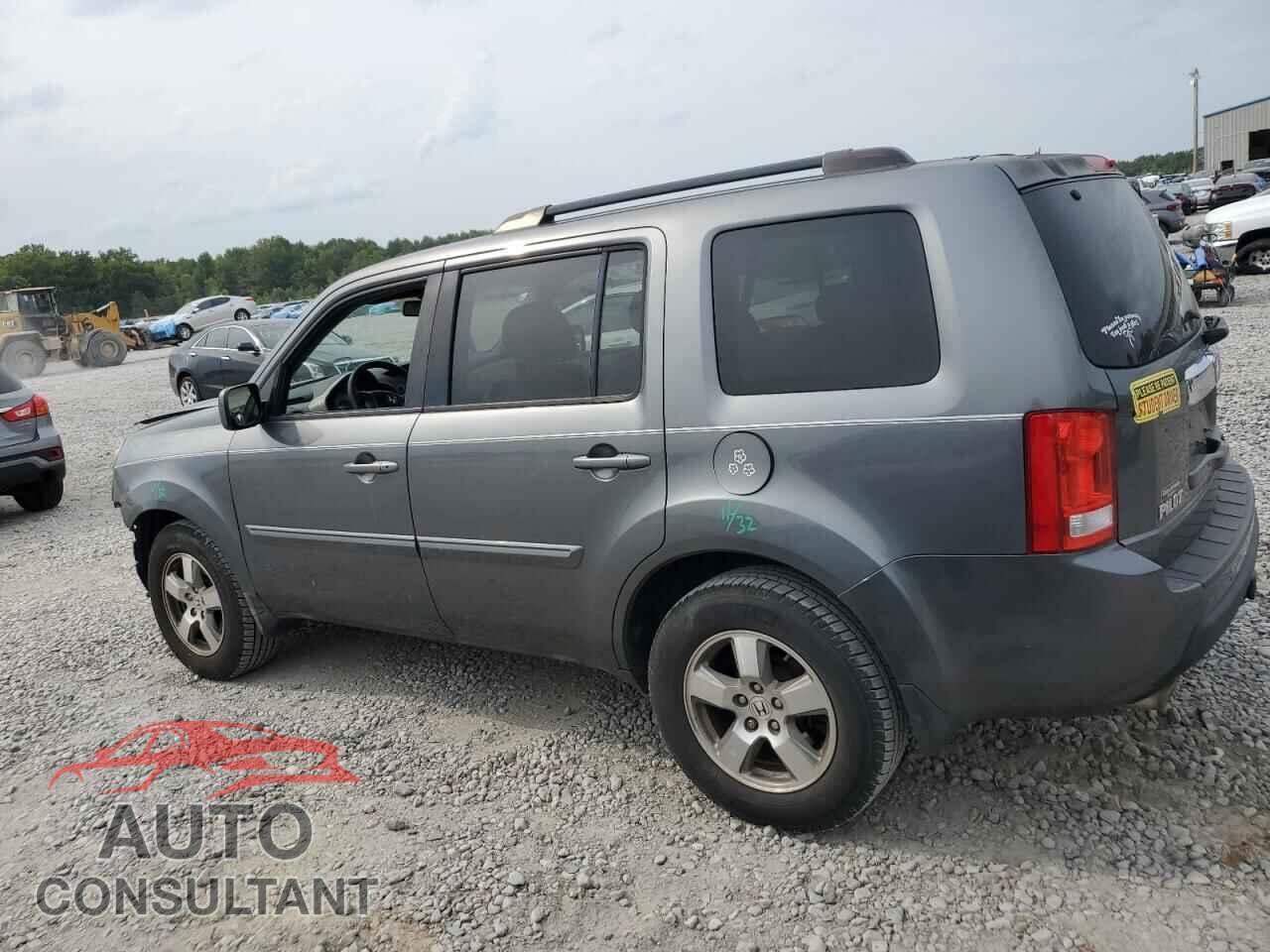 HONDA PILOT 2011 - 5FNYF3H66BB005509