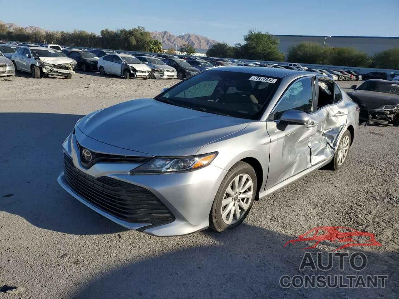 TOYOTA CAMRY 2018 - 4T1B11HK4JU630143