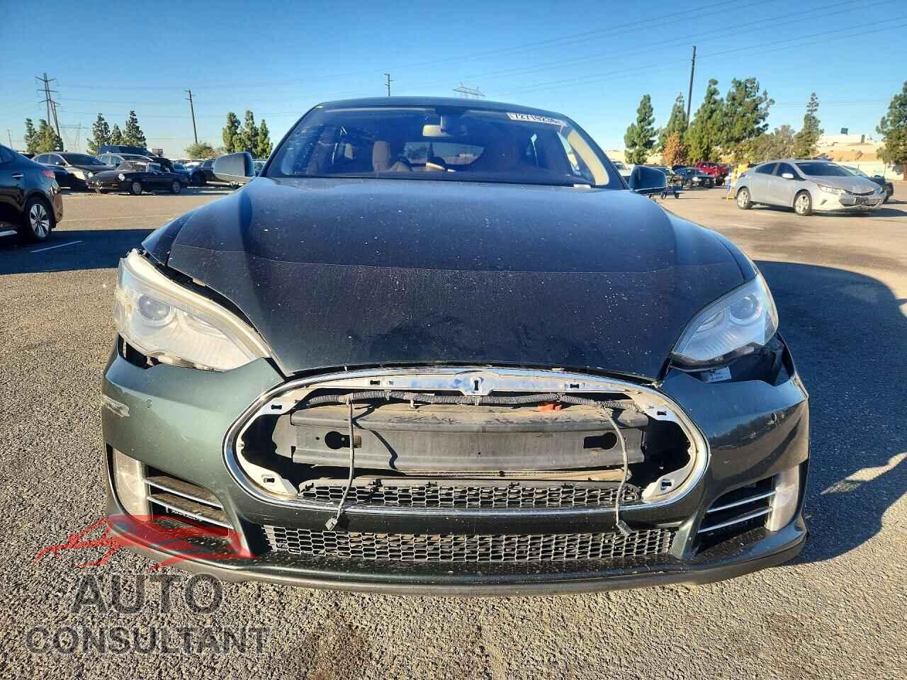 TESLA MODEL S 2014 - 5YJSA1H10EFP32419