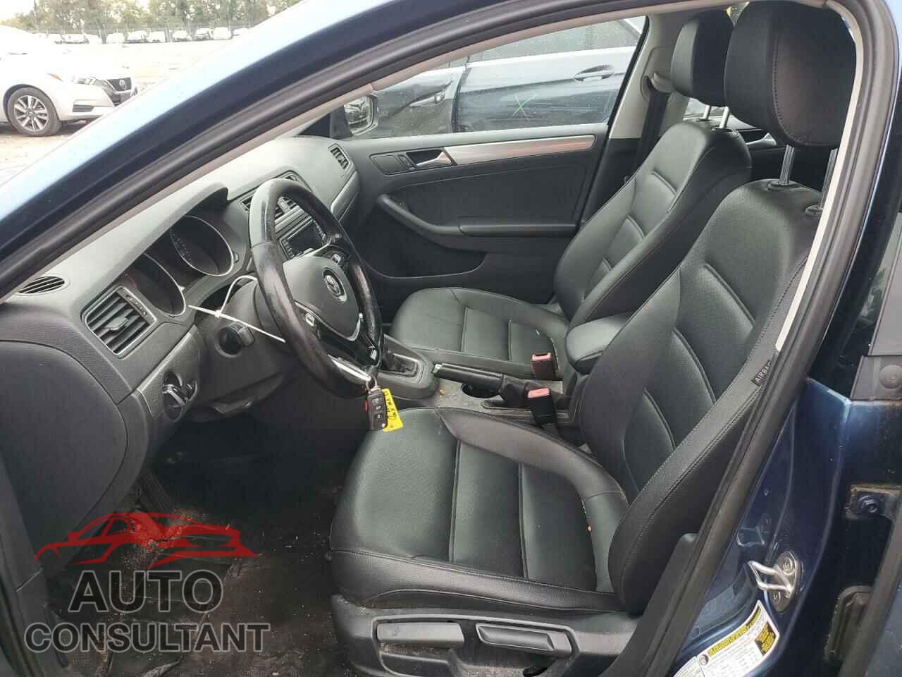 VOLKSWAGEN JETTA 2017 - 3VWDB7AJ7HM257559