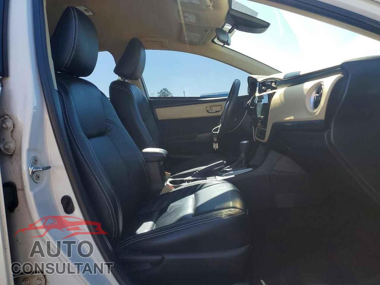 TOYOTA COROLLA 2017 - 5YFBURHE6HP669697