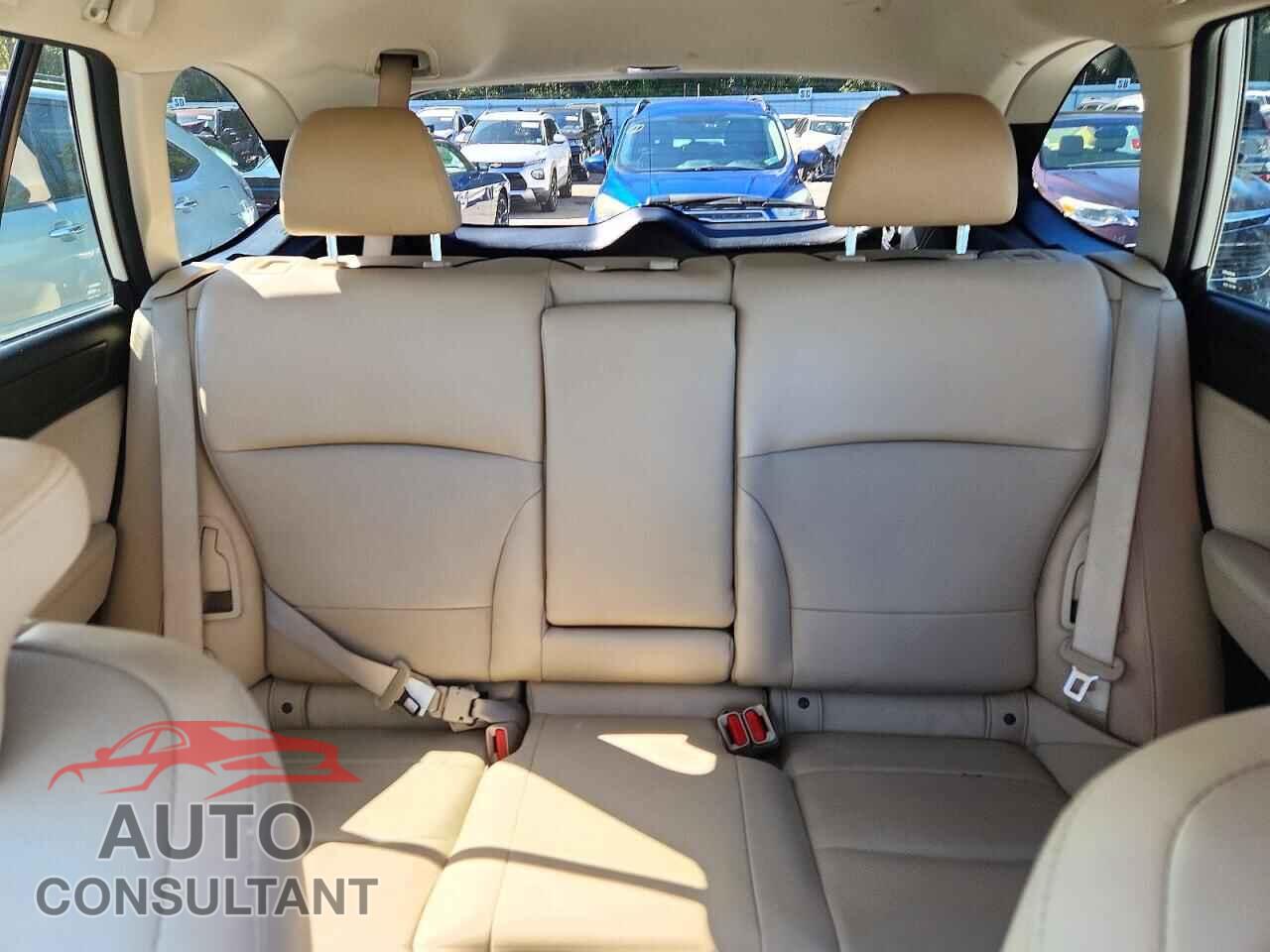 SUBARU OUTBACK 2017 - 4S4BSANC3H3336095