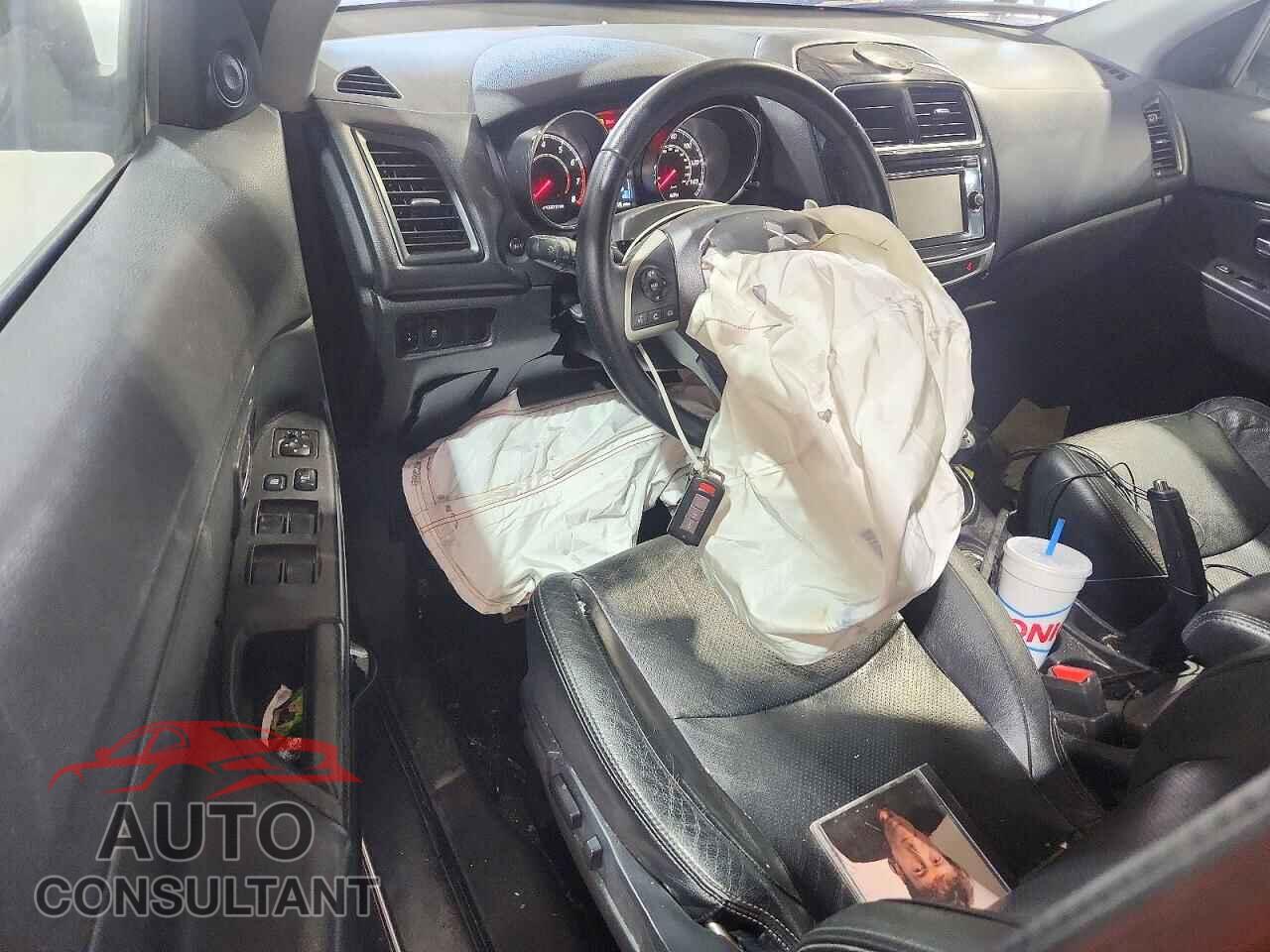 MITSUBISHI OUTLANDER 2015 - 4A4AR4AU7FE045265