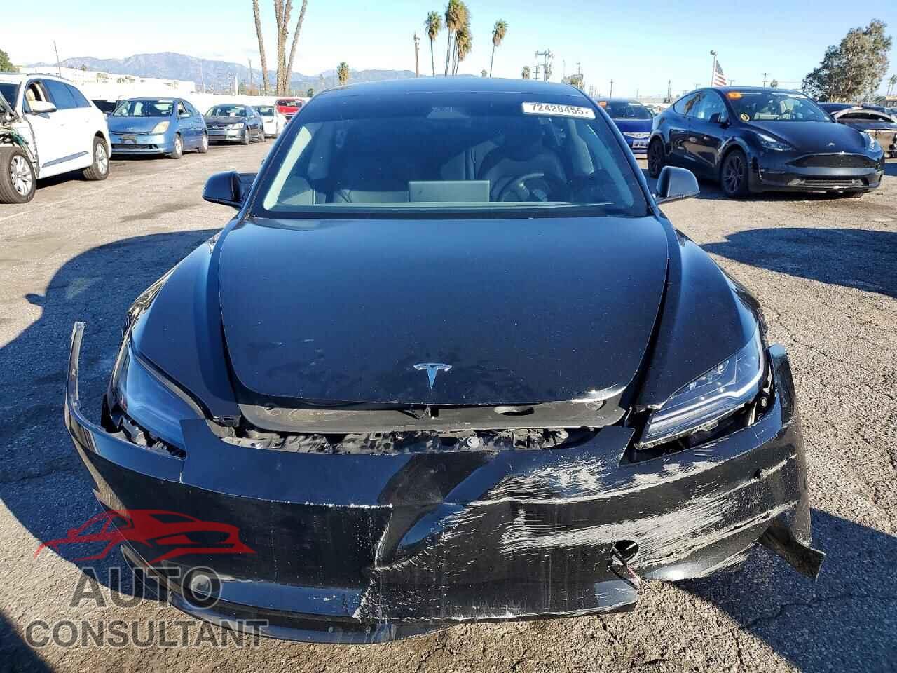 TESLA MODEL 3 2024 - 5YJ3E1EA8RF829449